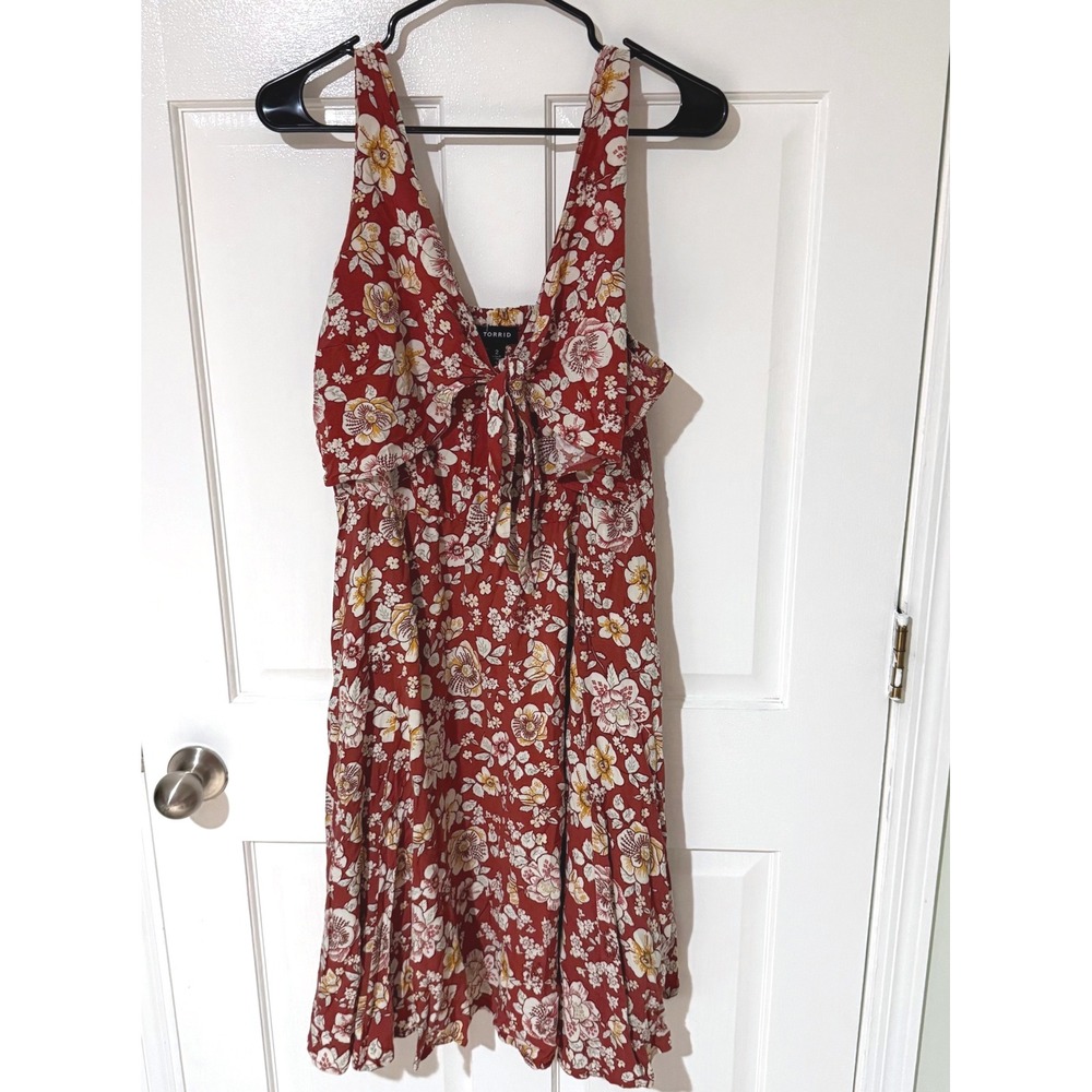 Torrid Rust Red Floral Tie Front Smocked Back Sleeveless Mini Dress Size 2 Plus